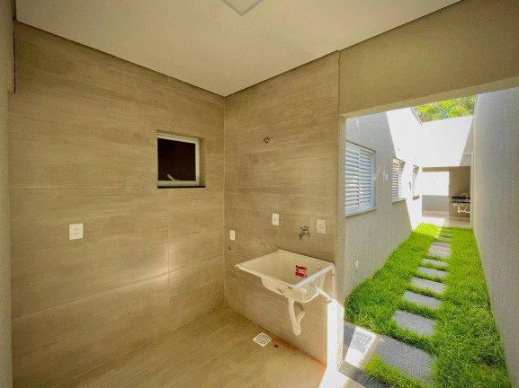 Imagem Casa com 3 Quartos à Venda, 180 m² em Cuiabá Imagem Casa com 3 Quartos à Venda, 180 m² em Cuiabá