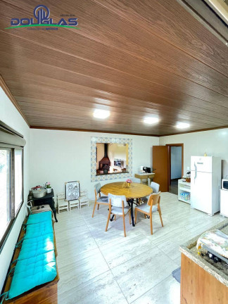 Imagem Casa com 3 Quartos à Venda, 4.033 m² em Viamão Imagem Casa com 3 Quartos à Venda, 4.033 m² em Viamão