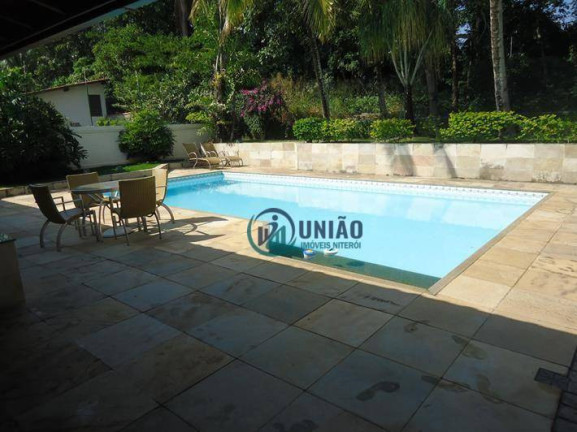 Imagem Casa com 5 Quartos à Venda, 500 m² em Camboinhas - Niterói