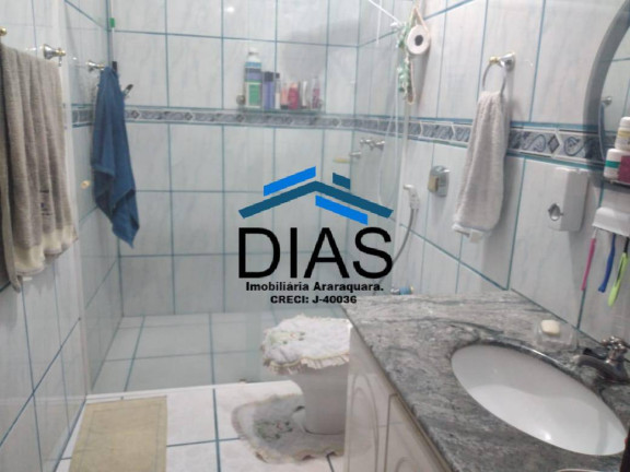 Imagem Casa com 3 Quartos à Venda, 161 m² em Centro - Araraquara Imagem Casa com 3 Quartos à Venda, 161 m² em Centro - Araraquara