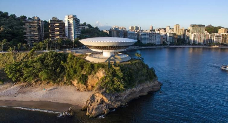 Imagem Apartamento com 2 Quartos à Venda, 70 m² em Icaraí - Niterói
