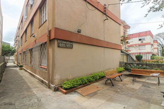 Imagem Apartamento com 3 Quartos à Venda, 80 m² em Vila Assunção - Porto Alegre Imagem Apartamento com 3 Quartos à Venda, 80 m² em Vila Assunção - Porto Alegre
