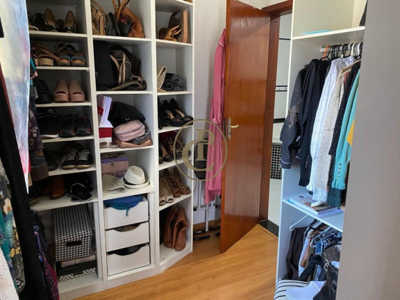 Imagem Casa com 4 Quartos à Venda, 420 m² em Centro - Jacareí Imagem Casa com 4 Quartos à Venda, 420 m² em Centro - Jacareí