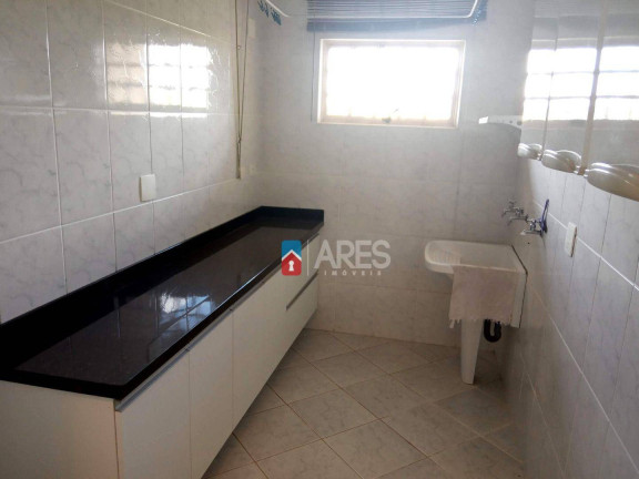 Imagem Casa com 3 Quartos à Venda, 223 m² em São Luiz - Americana Imagem Casa com 3 Quartos à Venda, 223 m² em São Luiz - Americana