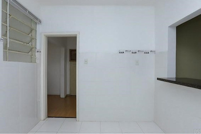 Imagem Imóvel com 2 Quartos à Venda, em Petrópolis - Porto Alegre Imagem Imóvel com 2 Quartos à Venda, em Petrópolis - Porto Alegre
