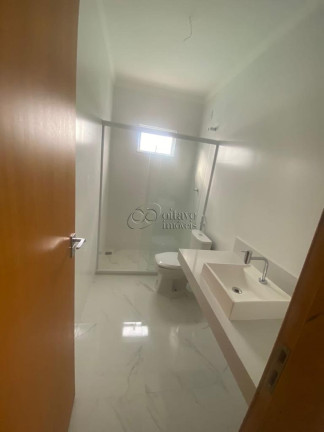 Imagem Casa com 3 Quartos à Venda, em Lagoa - Macaé Imagem Casa com 3 Quartos à Venda, em Lagoa - Macaé