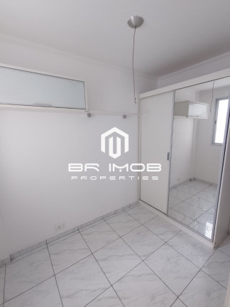Imagem Imóvel com 3 Quartos à Venda, 70 m² em Santo Amaro - São Paulo