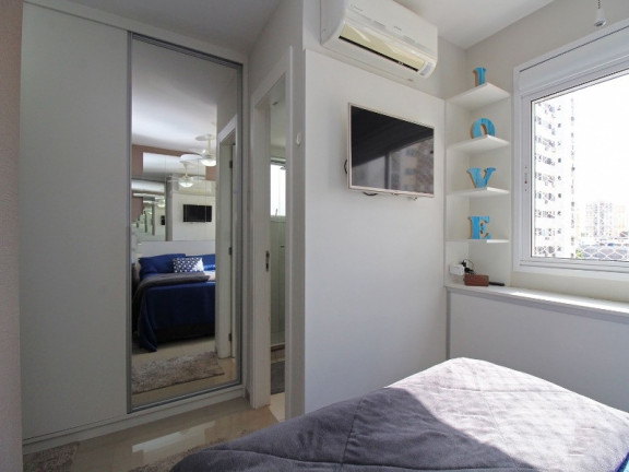 Imagem Apartamento com 3 Quartos à Venda, 69 m² em Passo Da Areia - Porto Alegre