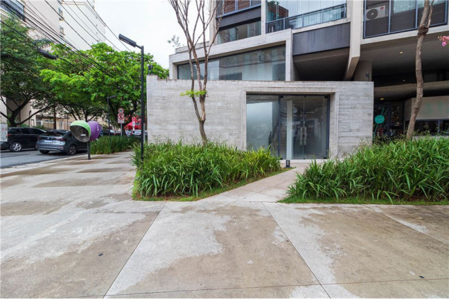 Loja à Venda, 358 m² em Moema - São Paulo