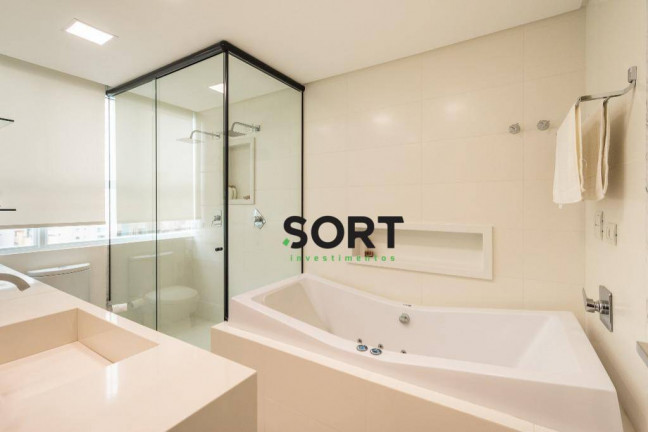 Imagem Apartamento com 3 Quartos à Venda, 152 m² em Centro - Balneário Camboriú
