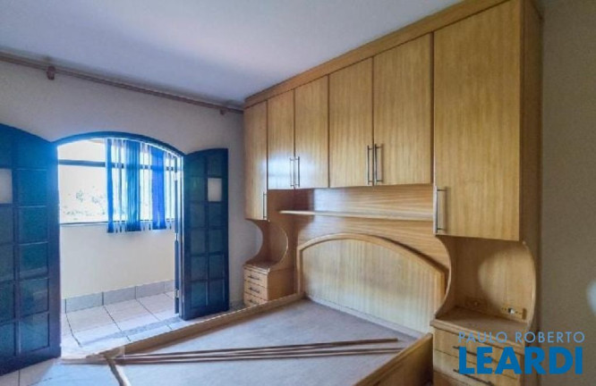 Imagem Sobrado com 4 Quartos à Venda, 275 m² em Jardim Marek - Santo André Imagem Sobrado com 4 Quartos à Venda, 275 m² em Jardim Marek - Santo André