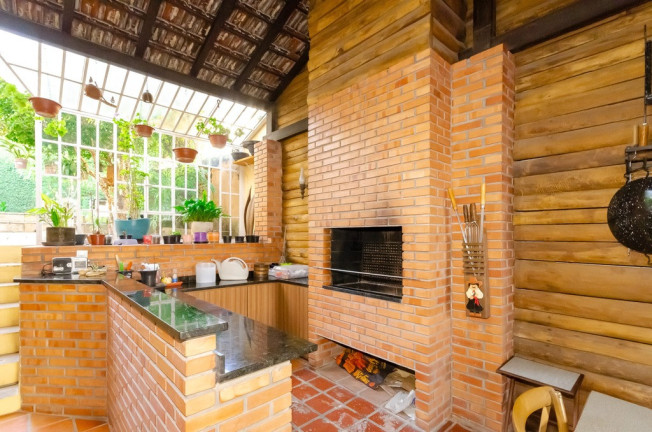 Imagem Casa com 4 Quartos à Venda,  em Petrópolis - Porto Alegre