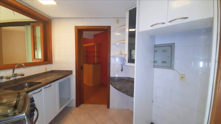 Imagem Imóvel com 2 Quartos à Venda, 74 m² em Santana - Porto Alegre Imagem Imóvel com 2 Quartos à Venda, 74 m² em Santana - Porto Alegre