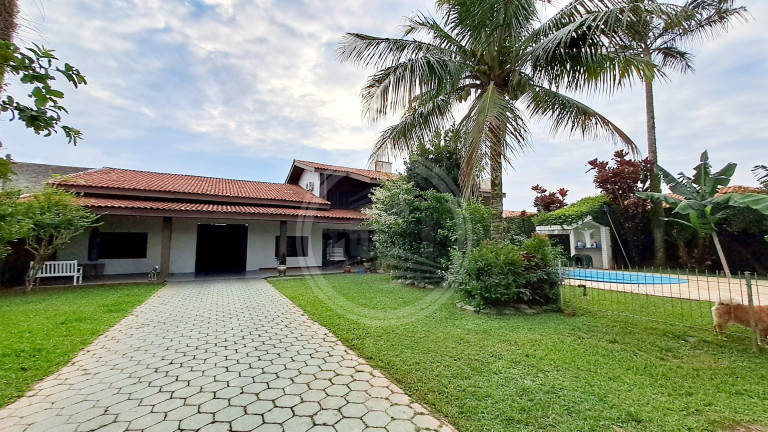 Imagem Casa à Venda, 440 m² em Cordeiros - Itajaí Imagem Casa à Venda, 440 m² em Cordeiros - Itajaí