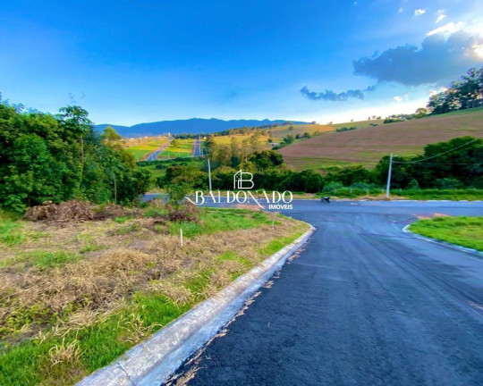 Imagem Terreno à Venda, 200 m² em Centro - Extrema Imagem Terreno à Venda, 200 m² em Centro - Extrema