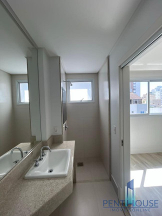 Imagem Apartamento com 3 Quartos à Venda, 136 m² em Centro - Balneário Camboriú Imagem Apartamento com 3 Quartos à Venda, 136 m² em Centro - Balneário Camboriú