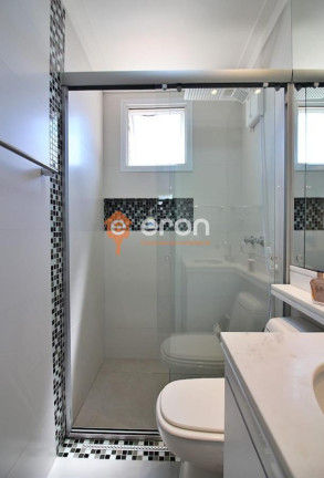 Imagem Apartamento com 3 Quartos à Venda, 220 m²