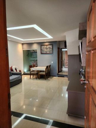 Imagem Casa com 3 Quartos à Venda, 140 m² em Cabral - Contagem Imagem Casa com 3 Quartos à Venda, 140 m² em Cabral - Contagem