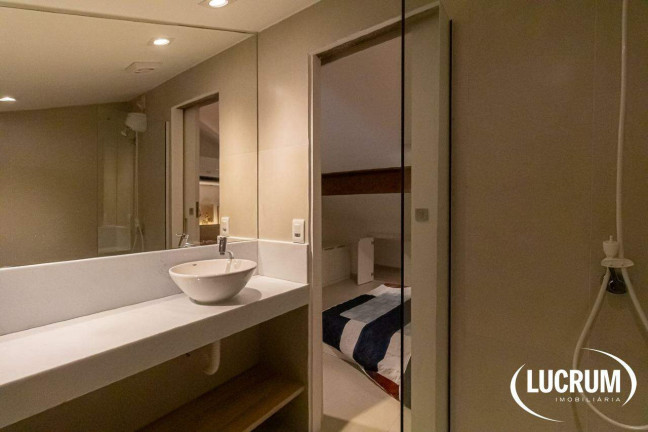 Imagem Apartamento com 2 Quartos à Venda, 65 m² em Copacabana - Rio De Janeiro Imagem Apartamento com 2 Quartos à Venda, 65 m² em Copacabana - Rio De Janeiro