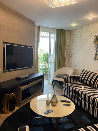 Imagem Apartamento com 3 Quartos à Venda, em Centro - Florianópolis Imagem Apartamento com 3 Quartos à Venda, em Centro - Florianópolis