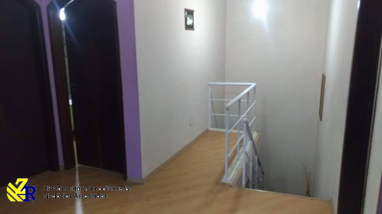 Imagem Sobrado com 3 Quartos à Venda, 300 m² em Jardim Piqueroby - São Paulo Imagem Sobrado com 3 Quartos à Venda, 300 m² em Jardim Piqueroby - São Paulo