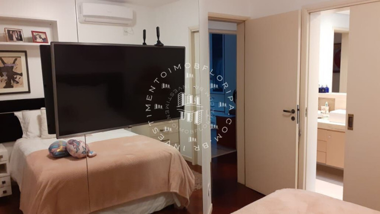 Imagem Apartamento com 3 Quartos à Venda, 100 m² em Centro - Florianópolis Imagem Apartamento com 3 Quartos à Venda, 100 m² em Centro - Florianópolis