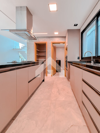 Imagem Casa de Condomínio com 3 Quartos à Venda, 212 m² em Suru - Santana De Parnaíba Imagem Casa de Condomínio com 3 Quartos à Venda, 212 m² em Suru - Santana De Parnaíba