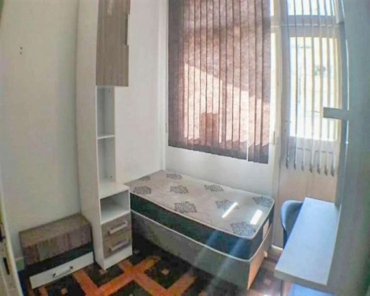 Imagem Imóvel com 3 Quartos à Venda, 130 m² em Floresta - Porto Alegre Imagem Imóvel com 3 Quartos à Venda, 130 m² em Floresta - Porto Alegre