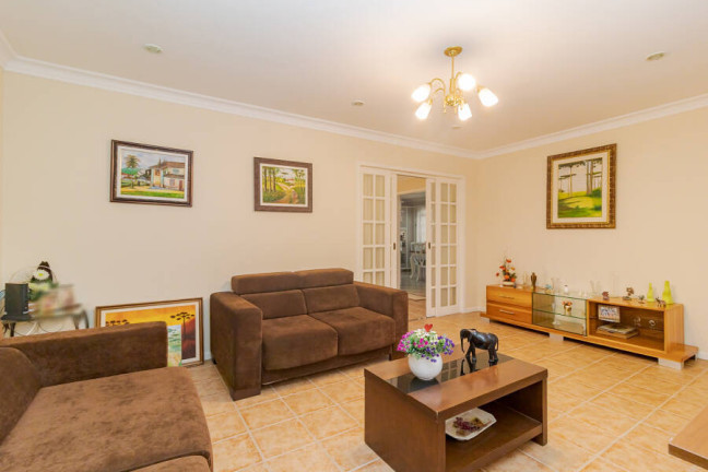 Imagem Casa com 3 Quartos à Venda, 140 m² em Guaíra - Curitiba Imagem Casa com 3 Quartos à Venda, 140 m² em Guaíra - Curitiba