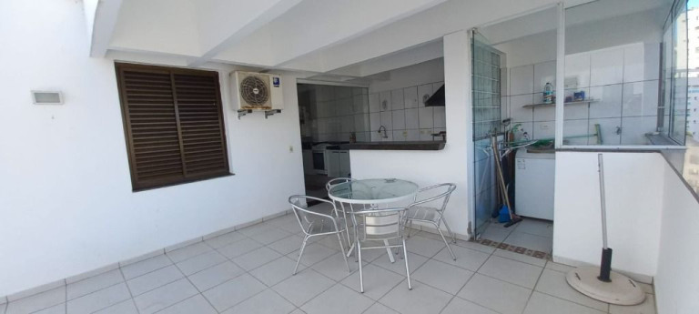 Imagem Cobertura com 3 Quartos à Venda, 190 m² em Tombo - Guarujá