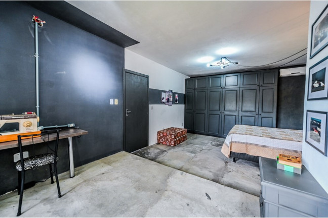 Imagem Casa com 4 Quartos à Venda, 231 m² em Santa Tereza - Porto Alegre Imagem Casa com 4 Quartos à Venda, 231 m² em Santa Tereza - Porto Alegre