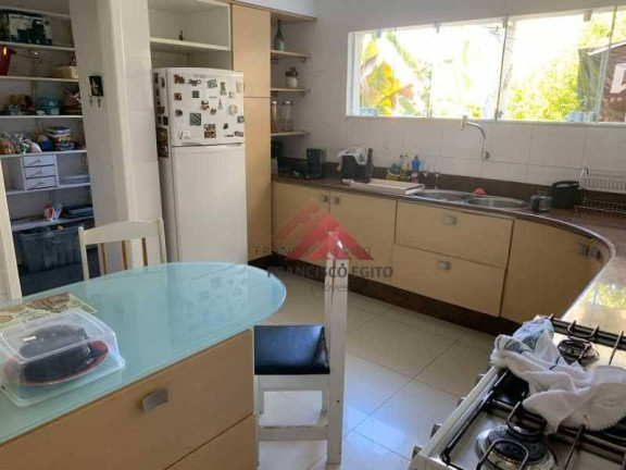 Imagem Casa com 4 Quartos à Venda, 360 m² em Itaipu - Niterói Imagem Casa com 4 Quartos à Venda, 360 m² em Itaipu - Niterói