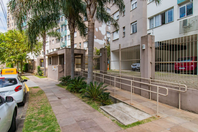Imagem Apartamento com 2 Quartos à Venda, 53 m² em Azenha - Porto Alegre Imagem Apartamento com 2 Quartos à Venda, 53 m² em Azenha - Porto Alegre