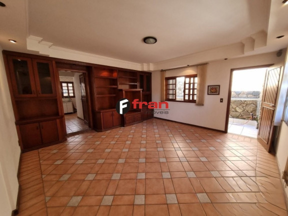 Imagem Casa com 6 Quartos à Venda, 291 m² em Córrego Grande - Florianópolis Imagem Casa com 6 Quartos à Venda, 291 m² em Córrego Grande - Florianópolis