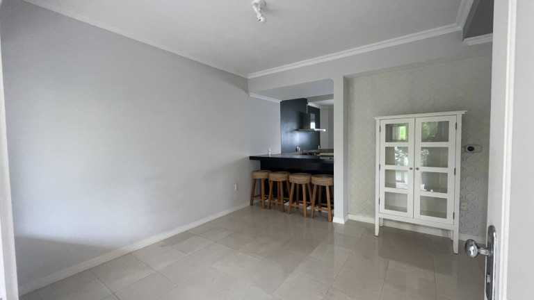 Imagem Casa com 3 Quartos à Venda, 220 m² em Jurerê Internacional - Florianópolis
