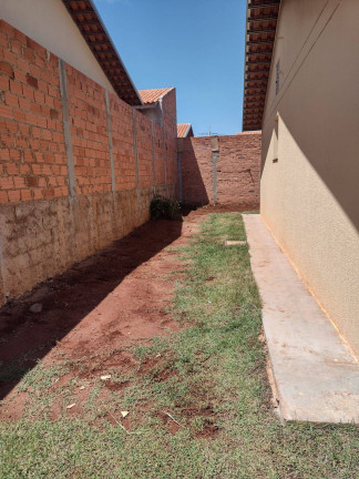 Imagem Casa com 2 Quartos à Venda, em Loteamento Bem Te Vi I - Botucatu Imagem Casa com 2 Quartos à Venda, em Loteamento Bem Te Vi I - Botucatu