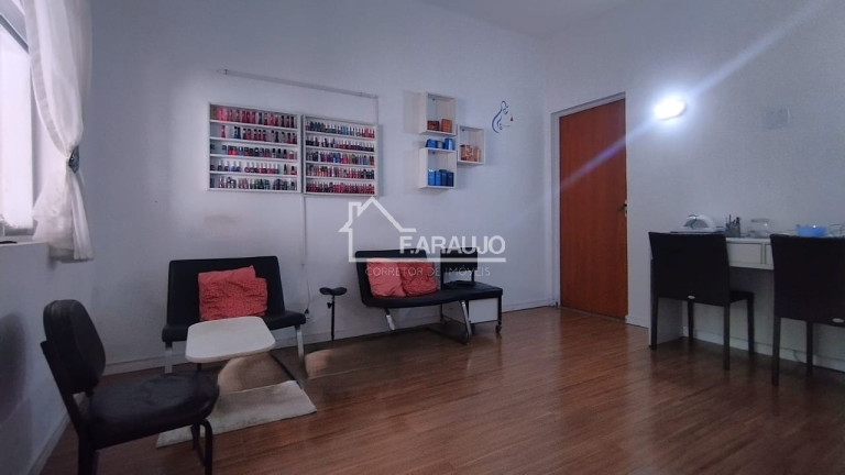 Imagem Sobrado com 3 Quartos à Venda, 162 m² em Vila Haro - Sorocaba Imagem Sobrado com 3 Quartos à Venda, 162 m² em Vila Haro - Sorocaba