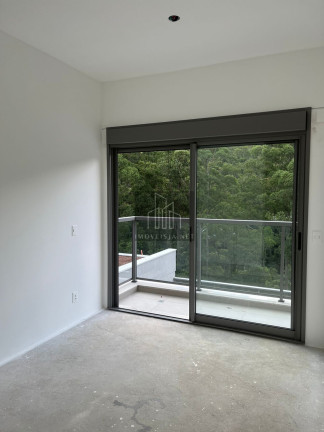 Imagem Casa com 3 Quartos à Venda, 200 m² em Tamboré - Santana De Parnaíba Imagem Casa com 3 Quartos à Venda, 200 m² em Tamboré - Santana De Parnaíba