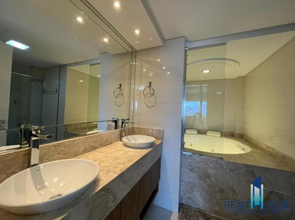 Imagem Apartamento com 3 Quartos à Venda, 155 m² em Centro - Balneário Camboriú Imagem Apartamento com 3 Quartos à Venda, 155 m² em Centro - Balneário Camboriú