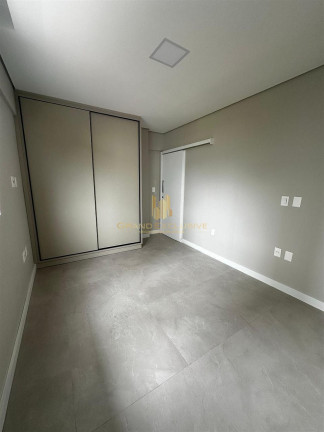 Imagem Apartamento com 2 Quartos à Venda, 93 m² em Centro - Balneário Camboriú