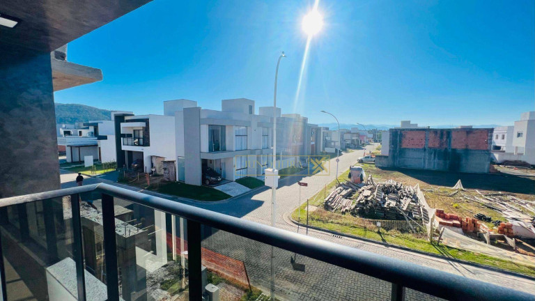 Imagem Casa com 3 Quartos à Venda, 156 m² em Bairro Deltaville - Biguaçu Imagem Casa com 3 Quartos à Venda, 156 m² em Bairro Deltaville - Biguaçu