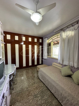 Imagem Casa com 7 Quartos à Venda, 539 m² em Jacaraípe - Serra Imagem Casa com 7 Quartos à Venda, 539 m² em Jacaraípe - Serra
