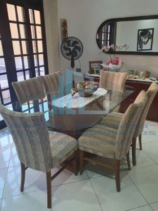 Imagem Casa com 4 Quartos à Venda, 300 m² em Canto Do Forte - Praia Grande Imagem Casa com 4 Quartos à Venda, 300 m² em Canto Do Forte - Praia Grande