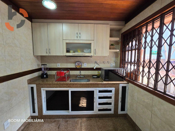 Imagem Casa com 4 Quartos à Venda, 243 m² em Caonze - Nova Iguaçu
