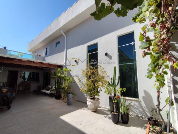 Imagem Casa com 3 Quartos à Venda, 270 m² em Centro - Botucatu Imagem Casa com 3 Quartos à Venda, 270 m² em Centro - Botucatu