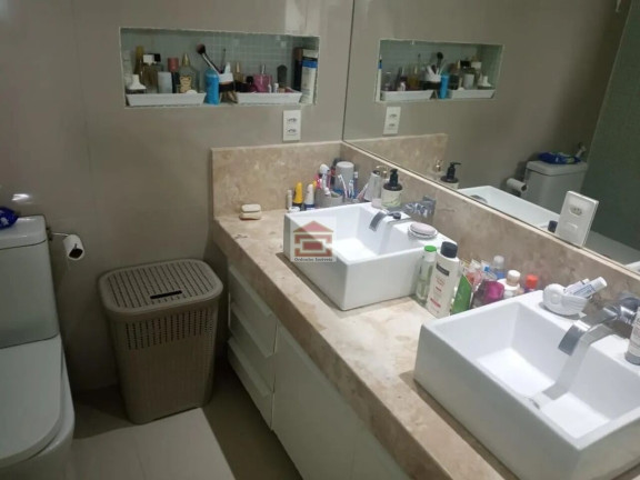 Imagem Apartamento com 4 Quartos à Venda, 238 m² Imagem Apartamento com 4 Quartos à Venda, 238 m²