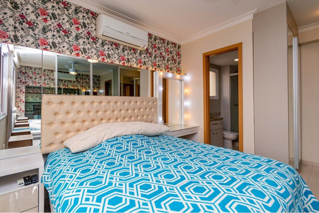 Imagem Imóvel com 3 Quartos à Venda,  em Passo Da Areia - Porto Alegre