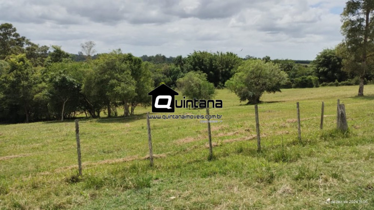 Imagem Imóvel com 1 Quarto à Venda, 90.000 m² em Fragata - Pelotas Imagem Imóvel com 1 Quarto à Venda, 90.000 m² em Fragata - Pelotas