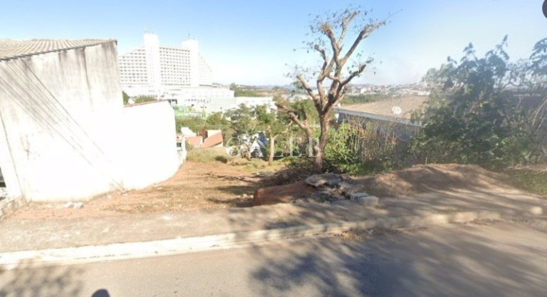 Imagem Terreno à Venda, 206 m² em Jardim Santo Antônio - Atibaia Imagem Terreno à Venda, 206 m² em Jardim Santo Antônio - Atibaia