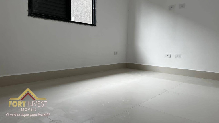 Imagem Imóvel com 3 Quartos à Venda, 115 m² em Vilamar - Praia Grande Imagem Imóvel com 3 Quartos à Venda, 115 m² em Vilamar - Praia Grande